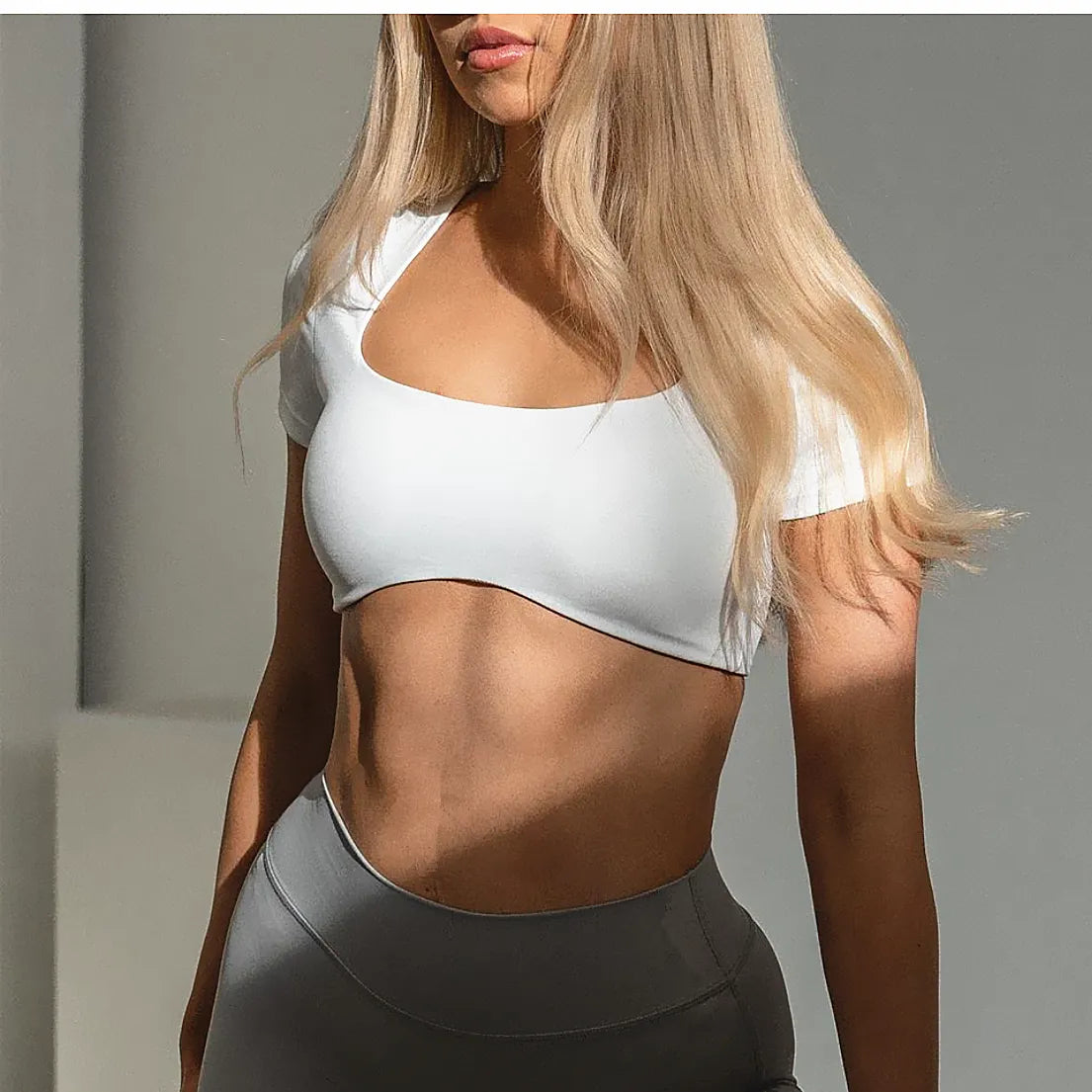 2024 Fitness Bra Short Sleeve Simple Shockproof Sports Curved Hem Yoga Shirt Slim Fit Crop Top Run Gym Shirts Women Active Wear